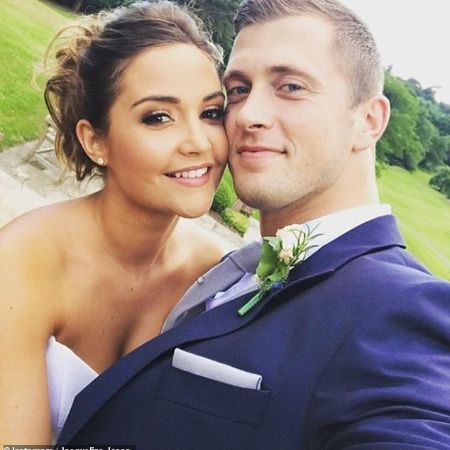 Jac and Dan married in 2017
