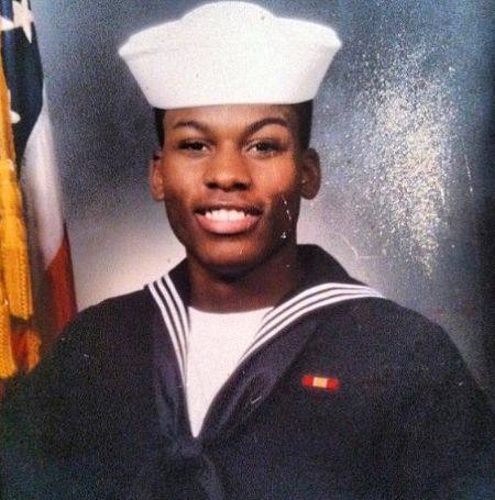 Prior to his YouTube career, CJ was in US Navy

Image Source: Famous People