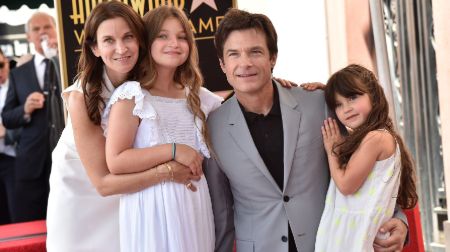 Jason Bateman with wife Amanda Aka and their children