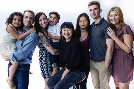 Autumn Snyder with her parents and siblings 
