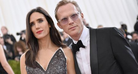 Jennifer is married to British-American actor Paul Bettany