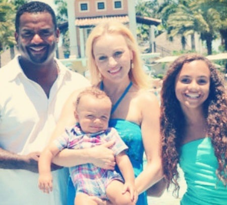 Sienna Ribeiro with her step-mother, father, and half-brother
