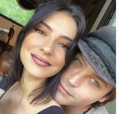 Lisa Origliasso and her husband, Logan Huffman 