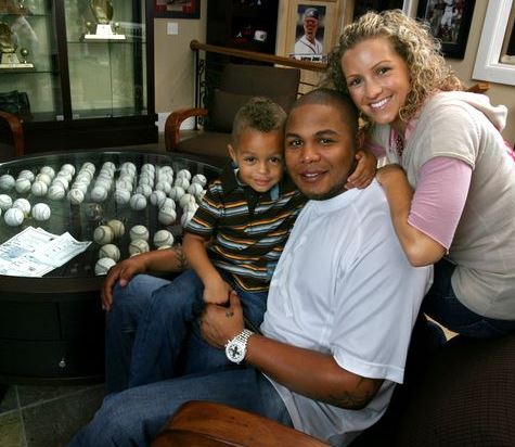 Andruw Jones wife: Who is Andruw Jones' wife, Nicole Derick Jones? Meet the  long time spouse of Braves icon and mother of Druw Jones